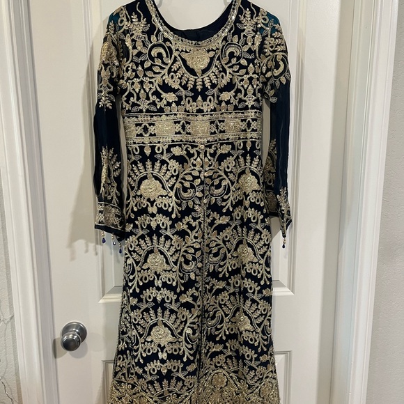 Indian Pakistani Navy and Gold Embroidered Salwar Kameez - Picture 1 of 4